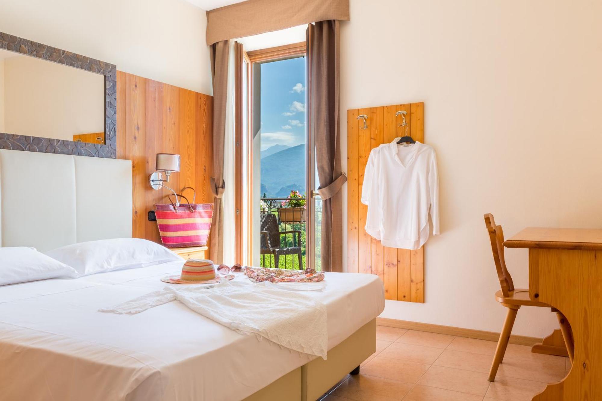 Agritur Eden Marone Bauernhof *
